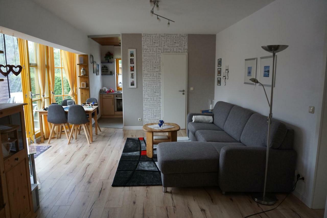 Ferienwohnung Sonnenschein Шьонбергер Щранд Екстериор снимка